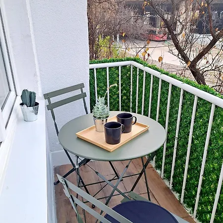 Lovely Apartment Near City Centre Skopje Exterior photo